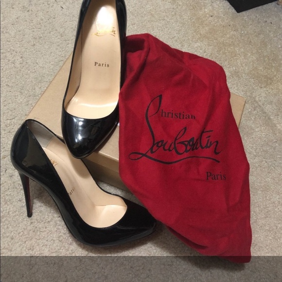 Christian Louboutin - Picture 1 of 3